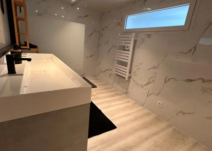 Jolie Dependance Equipee Apartment Cholet