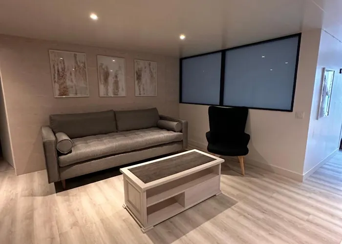 Jolie Dependance Equipee Apartment *